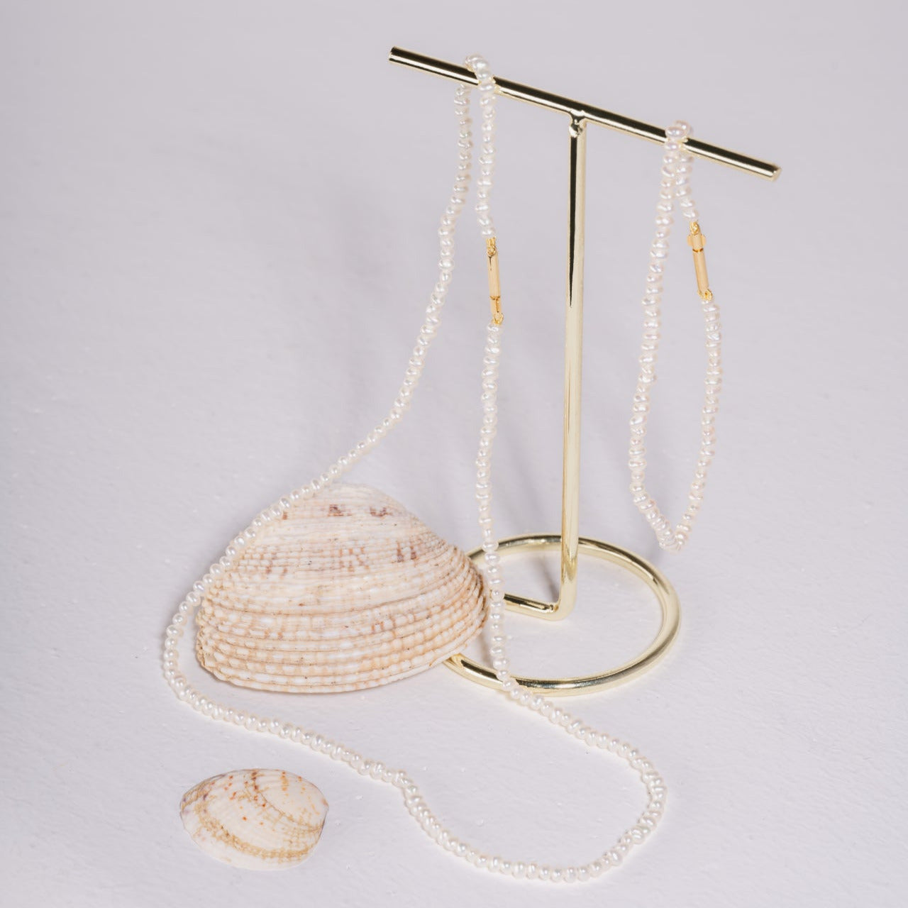 Perlenkette mit vergoldetem Flügelverschluss ohne Modell