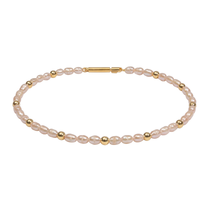 Perlenarmband mit Goldkugeln